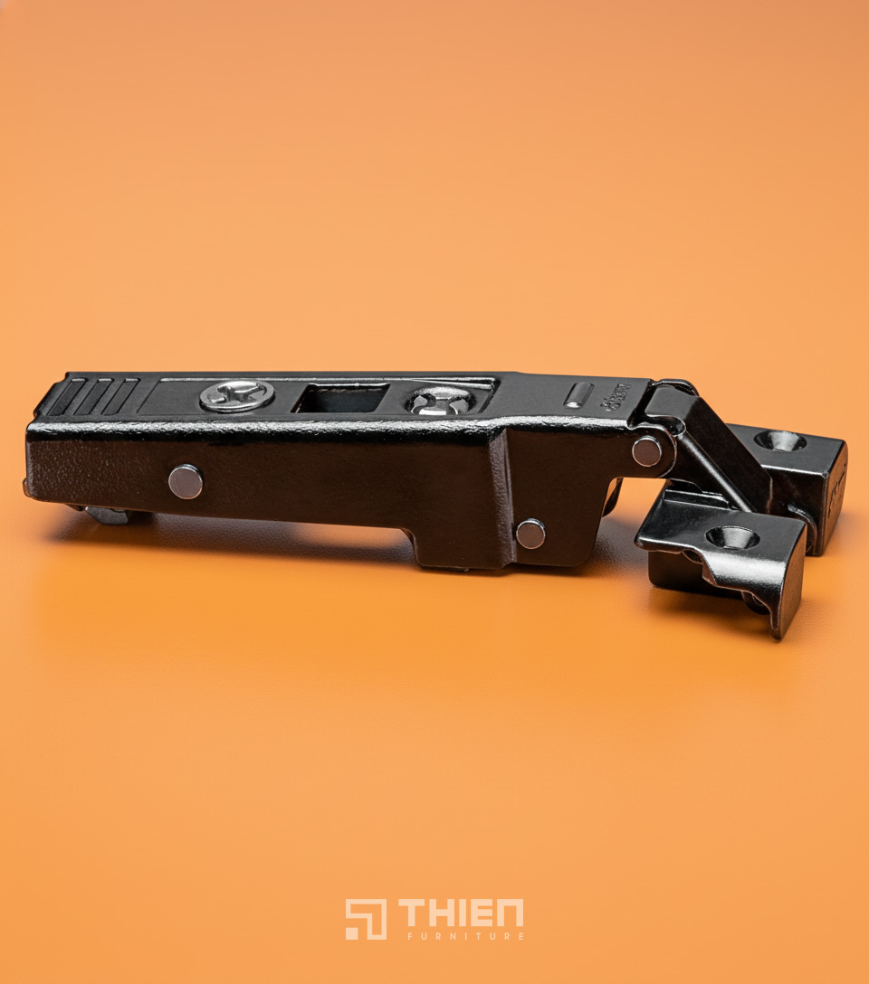Bản lề khung nhôm 95 độ Blum CLIP top 71T950A 1488410
